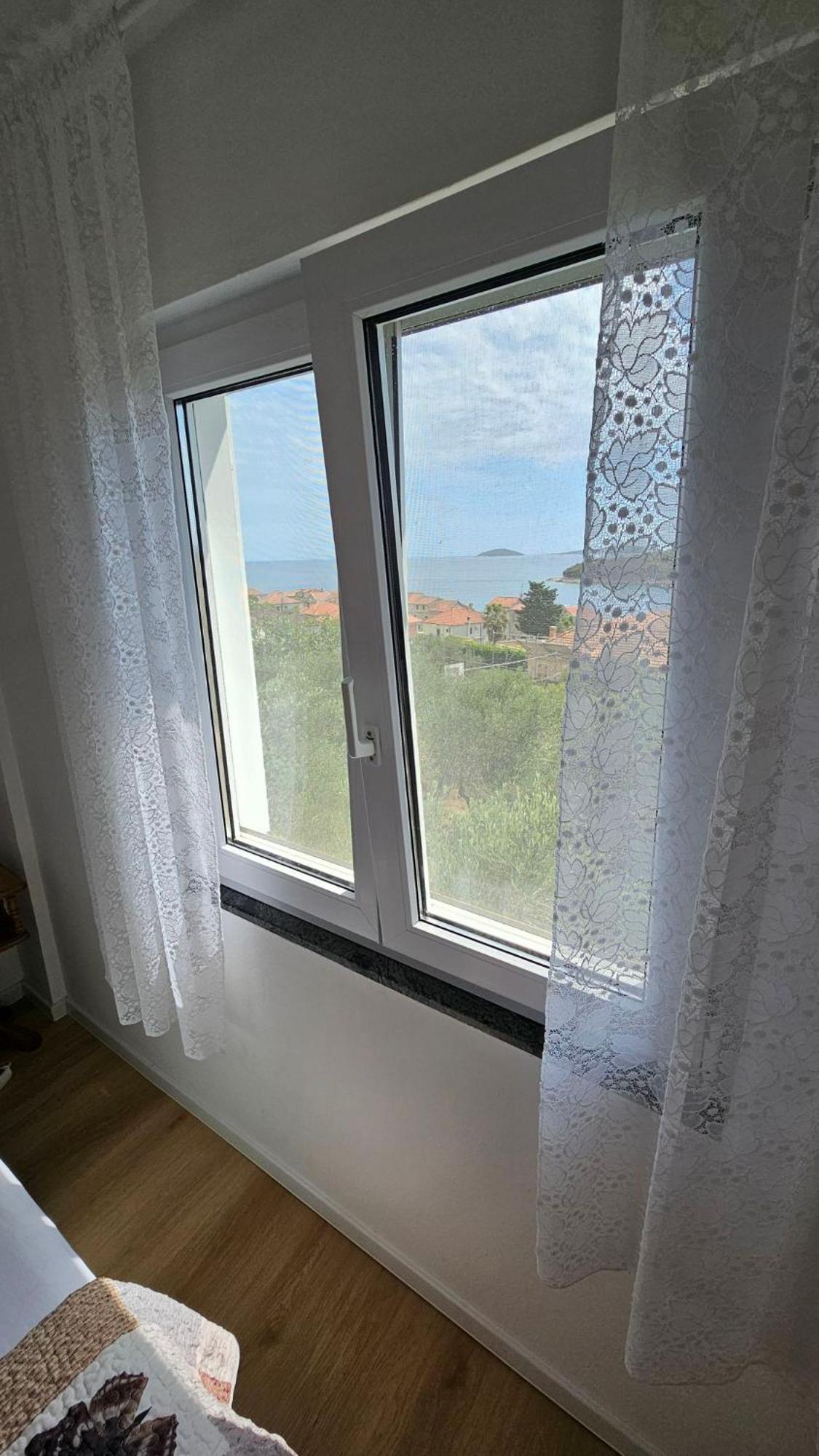 פרביץ לוקה Apartmani Ela מראה חיצוני תמונה